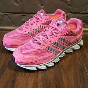 Adidas running shoes, size 7, excellent condition.